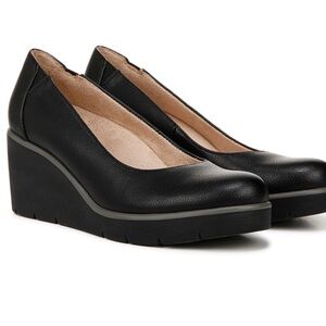 Naturalizer SOUL About Time Black Wedge Shoes. NWOT